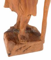 Távol-keleti faragott bölcs figura szobor. 31 cm