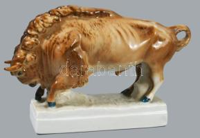 Zsolnay porcelán bölény, kézzel festett, jelzett, hibátlan sz: 23 cm, m: 16 cm