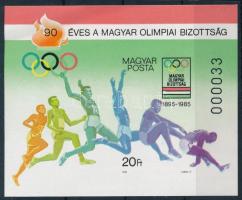 1985 90 éves a MOB vágott blokk (4.000) (bal felső sarokban hajtásnyom / folded)