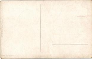 Hölgy kalapban / Art Nouveau lady with hat. W. R. B. &amp; Co. (Vienne) Serie Nr. 22-78. s: Eise...