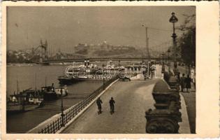 Budapest V. Belgrád rakpart, Erzsébet híd, gőzhajók, vár télen. photo
