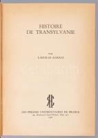 Makkai, Ladislas [László]: Histoire de Transylvanie. Bibliotheque de la Revue d'Histoire Comparée V. Paris, 1946, Le Presses Universitaires de France, 381+1 p.+11 (képtáblák, valamint egy kihajtható genealógiai tábla) t. + 9 (térképek) t. Francia nyelven. Átkötött félvászon-kötés, kissé kopott, kissé foltos borítóval, egy lap sarkán hiánnyal.