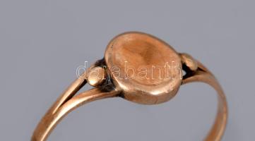 Arany (Au) gyűrű, jelzett, 14k, sérült, 1,24g