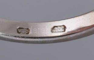 Fehérarany (Au) gyűrű, kő berakással, jelzett, 2004-2016 közötti fémjel, 14 karátos arany, m:52, bru...