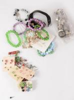 Sokdarabos zacskónyi bizsu tétel.