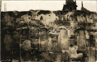 Pozsony, Pressburg, Bratislava; tűzvész után / after the fire. Kozics Ede photo