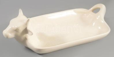 Tehén figurás kínáló, kis felületi hibával, 35x17 cm