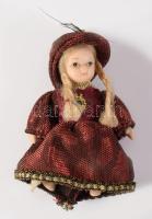 Mini porcelán baba 10 cm