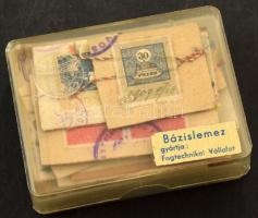 Minimum 50 db áztatni való illetékbélyeg kis dobozban