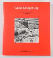 Geländebegehung. Das Reichsparteitgsgelände in Nürnberg. Nürnberg, 1994, Sandberg. Német nyelven. Gazdag képanyaggal illusztrált. Kiadói papírkötés.
