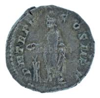 Római Birodalom 226 / Severus Alexander / Róma / Denarius Ag (3,35g) T:XF patina
Roman Empire 226 /...