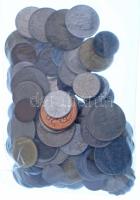 Vegyes 130db-os magyar és külföldi érme tétel, nagyobbrészt különbözőek, közte néhány telefonbárca és egy sportérem T:vegyes