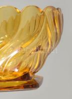 Régi borostyánszínű kis kínáló, 15x9 cm