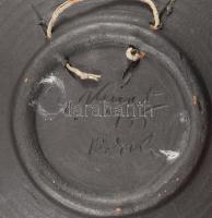 Stefan Kniat (1914-1990): Kakas és tyúk mintás falitál, jelzett, hibátlan, d: 20 cm