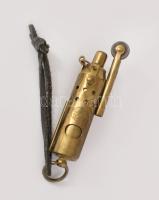 Jelzett antik bronz öngyújtó sellő figurás jelzéssel, h: 7,5 cm