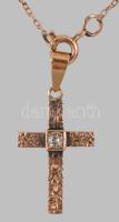Arany (Au) anker nyaklánc, kereszt medállal, benne cca 0,1ct rózsa csiszolású gyémánt, jelzett, 1872...