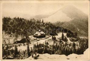 Besztercei-havasok, Muntii Bistritei; Cabana C. C. S. / turistaház télen / tourist rest house in winter (EK)