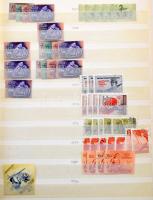 Gyengécske, főleg bélyegzett több példányos előrendező az 1950-60-as évekből, jó 30 osztutt lapos nagy berakóban