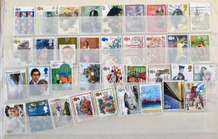 Kb 9.500 db angol és svéd bélyeg tízesekben albumlapokon