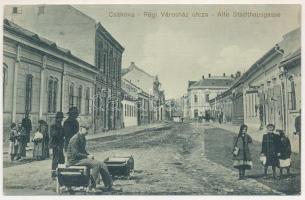 Csák, Csákova, Ciacova, Tschakowa; Régi Városház utca, üzletek. Deutsch József kiadása / Alte Stadthausgasse / street view, shops