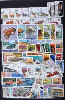 Repülő, hajó, vonat, autó, közlekedés, állat stb motívum bélyegek 2 db A4-es berakóban