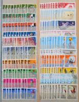 Vegyes magyar és külföldi tízes rendező, benne 390 magyar és külföldi tízes 12 lapos nagy berakóban