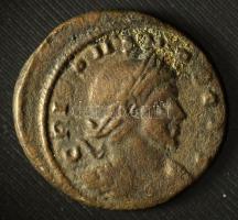 Római Birodalom 320-321 / Crispus / Aquileia / Follis bronz (2,77g) T:VF Roman Empire 320-321 / Crispus / Aquileia / Follis bronze "CRI[S]PVS [NOB CAES] / VIRTVS [E]XERCIT - S - [VOT XX] - F - AQT" standard between two seated captives (2,77g) C:VF RIC VII 53