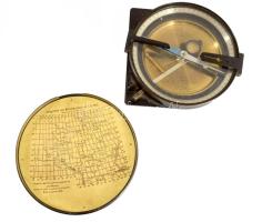 1914 C. P. Goerz hadihajóra való célzó iránytű. Sorszámozott, dátumozott "C.P. Goerz Wien u. Po...