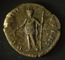Római Birodalom 201 / Geta / Róma / Denarius Ag (2,74g) T:VF patina
Roman Empire 201 / Geta / Rome ...