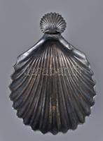 Ezüst (Ag) fűszerkínáló pár, balra néző női fej jelzéssel, 95g