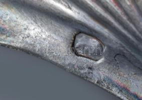 Ezüst (Ag) fűszerkínáló pár, balra néző női fej jelzéssel, 95g