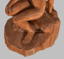 Ismeretlen szobrász: Ülő női akt. Faragott fa, régi BÁV címkével, m: 27 cm