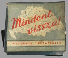 Mindent vissza! irredenta társasjáték ca 1930. Kompletten 5 játéktábla, bábuk, ólom katonák, dobókockák, eredeti, dobozzal, a doboz megviselt, sérült állapotban 35x31 cm