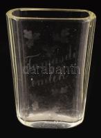 cca 1900 Tamásdi emlékpohár, csiszolt szöveggel és szőlőmintával, minimális pattogzással, m: 9,5 cm ...