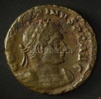 Római Birodalom 310-313 / I. Constantinus / Trier / AE Follis ezüstözött(?) bronz (3,41g) T:VF Roman Empire 310-313 / Constantine I / Trier / AE Follis silvered(?) bronze "CONSTANT-INVS PF AVG / SOLI INVIC-TO COMITI - T - F - PTR" Sol standing left, chlamys over left shoulder, right hand raised, holding globe in left hand (3,41g) C:VF RIC VI 873-875