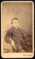 cca 1870 Frank Gyula portréja, keményhátú fotó Striska Lajos jolsvai műterméből, 10×6 cm