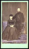 cca 1865 Házaspár portréja, keményhátú fotó, 10,5×6,5 cm