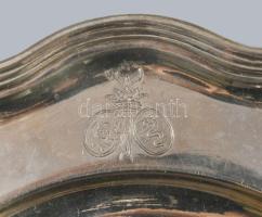 Monogramos ezüst (Ag) tál, dianás jelzéssel, ajándékozási vésettel d: 24 cm, 516g