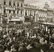 1940 Kolozsvár (Cluj), a magyar csapatok bevonulásának ünnepsége, 9 db eredeti negatív, a felvételek...