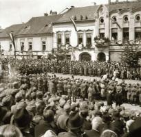 1940 Kolozsvár (Cluj), a magyar csapatok bevonulásának ünnepsége, 9 db eredeti negatív, a felvételek...