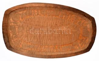 Iparművész faragott fa kínálótálca, 49x29 cm