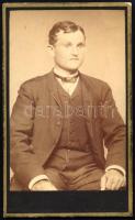 cca 1880 Férfiporté, keményhátú fotó Sonnenschein Heinrich budapesti műterméből, 10,5×6,5 cm