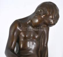 Sztankó Gyula (1900-1943): Fiú madárral. Patinázott bronz, 1929, jelzett, m: 30 cm