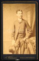 cca 1885 Férfiportré, keményhátú fotó Wittmann bécsi műterméből, 10,5×6,5 cm