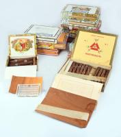 12 darab fa szivaros doboz, 2 darabban tartalommal.