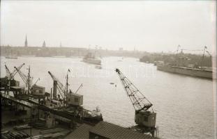 Trieszt, teherkikötő, gőzhajók, 2 db negatív, 6x9 cm