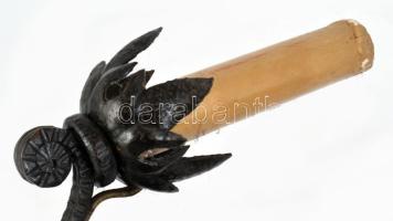 Kovácsoltvas falikar pár, h: 26 cm