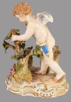 cca 19. sz. vége, Meissen Ámor szobor pár. Jelzett, kardos jelzés, egyiken minimális pattogzással, m...
