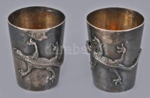 Ezüst (Ag) kis pohár pár, plasztikus gekkó és pók díszítéssel, jelzett, 88g