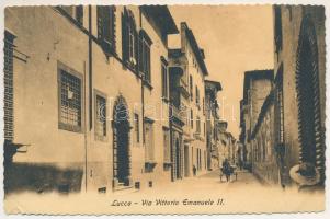 Lucca, Via Vittorio Emanuele II / street view (small tear)
